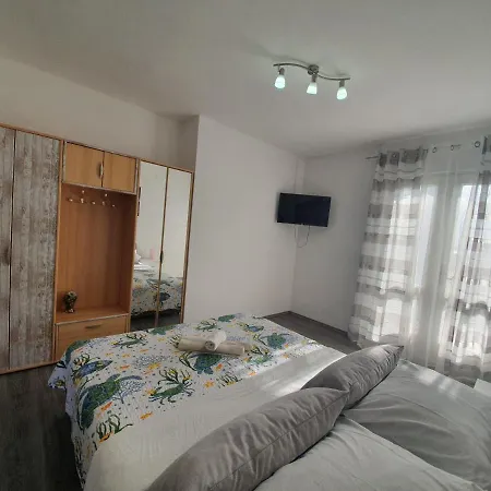 Appartement Oleander In Pakoštane