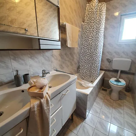 Oleander In Appartement Pakoštane